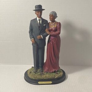 Ebony Treasures Vintage Couple Figurine - Grey Suit & Plum Dress